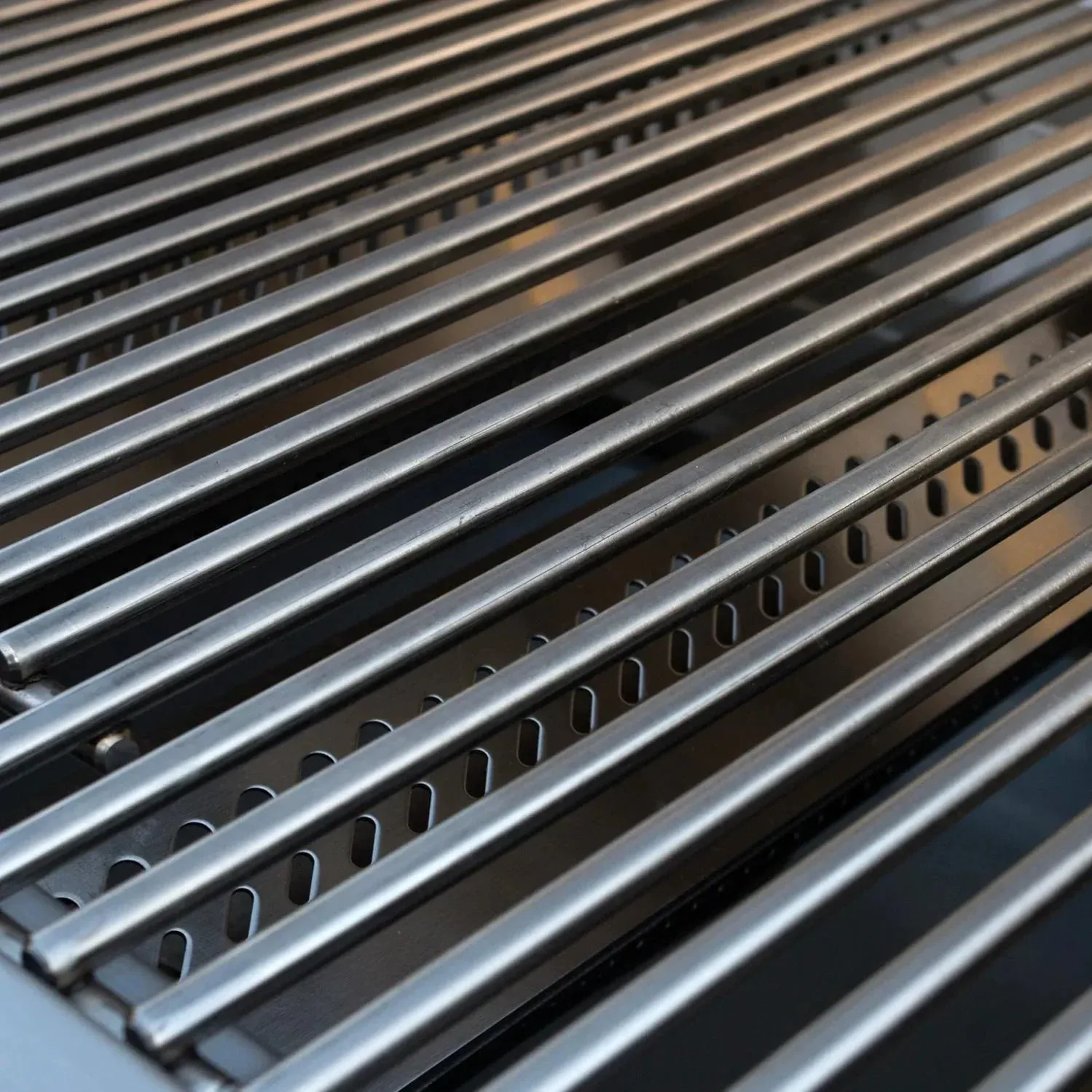 Bull Brahma 38" 5-Burner Stainless Steel Natural Gas Grill