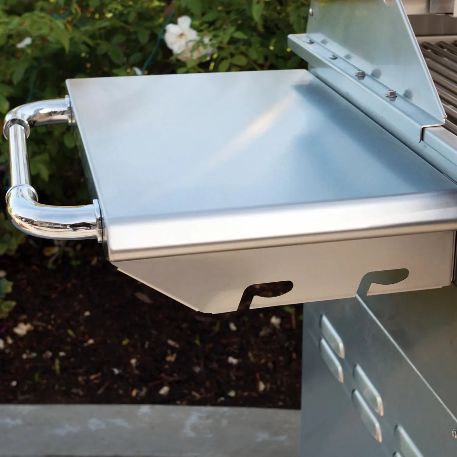 Bull Steer 25" 3-Burner Stainless Steel Natural Gas Grill